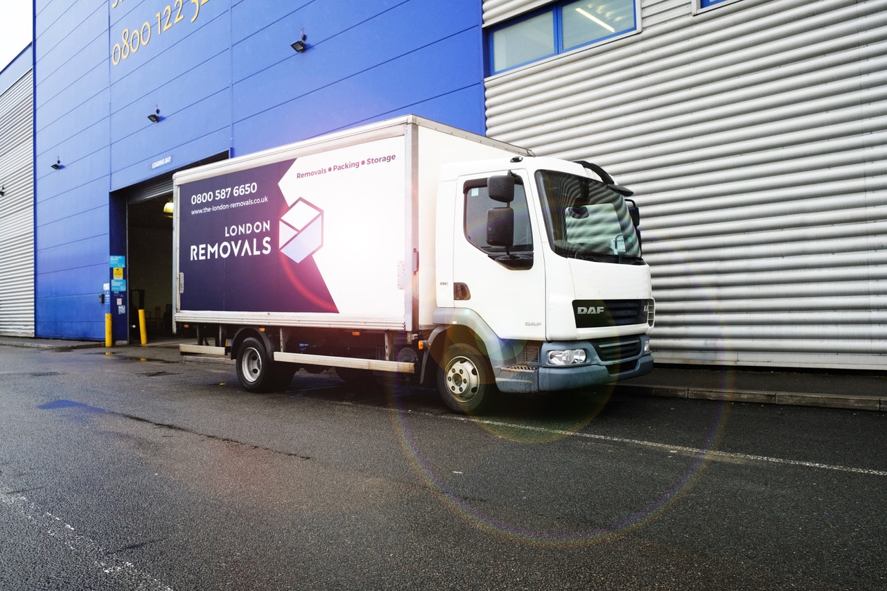London Removals track